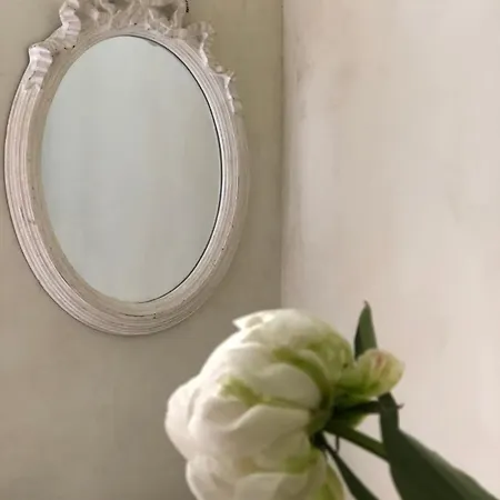 Marie Antoinette Mini ホテル *